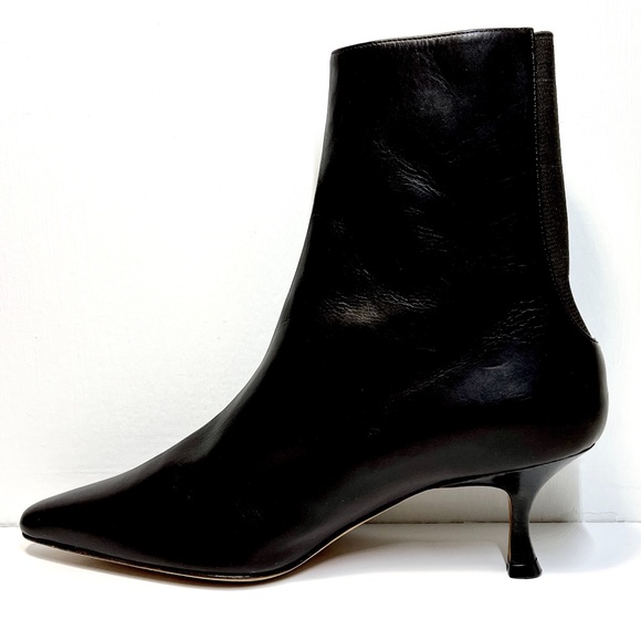 Manolo Blahnik Brown Leather Kitten Heel Booties 8 - Picture 8 of 11